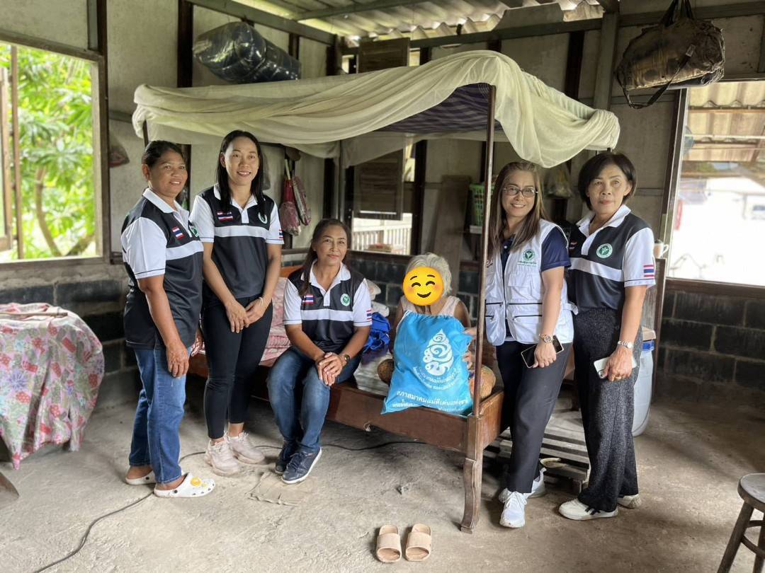 เยี่ยมเยือนผู้สูงอายุ,ผู้พิการและผู้ป่วยติดเตียงในโครงการเยี่ยมบ้านผู้สูงอายุ ผู้พิการและผู้ป่วยติดเตียงประจำปีงบประมาณ 2569